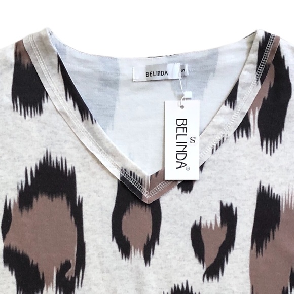 Belinda Top Womens Size Small Animal Print V-Neck Pull Over Lightweight Fall - Picture 3 of 6